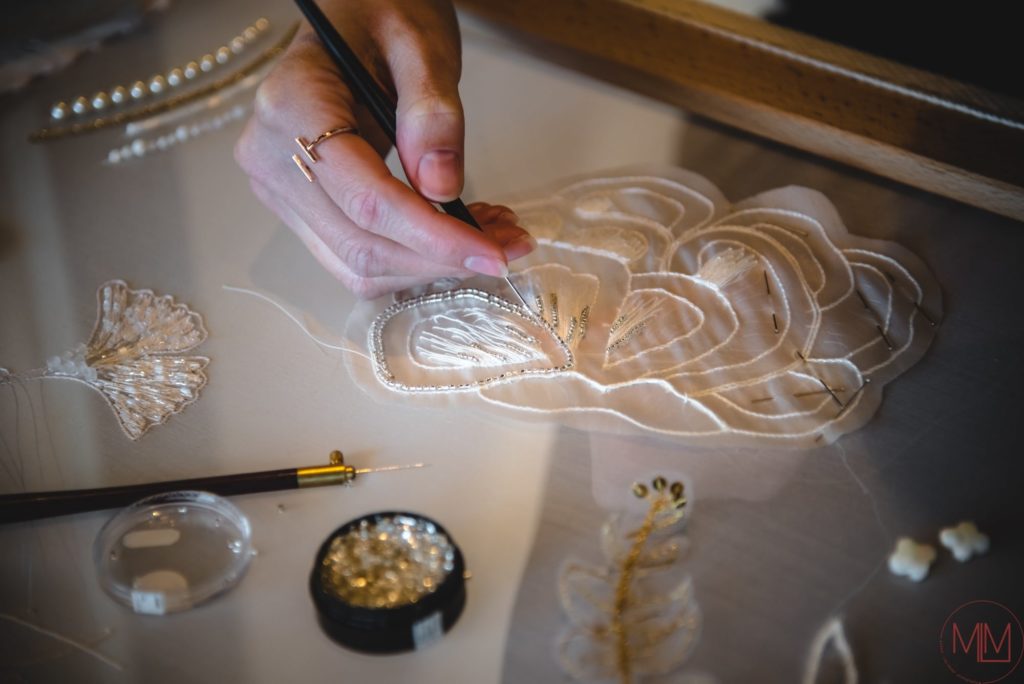 stand voile de mariée, salon du mariage des Colorieuses, salon du mariage Argelès sur mer, salon du mariage Perpignan, Château de Valmy, Stand création de voiles de mariée, perles, voile, voilage, dentelle, mariage et beauté, wedding planner, Photographe mariage Perpignan, boutique de robes de mariée Perpignan