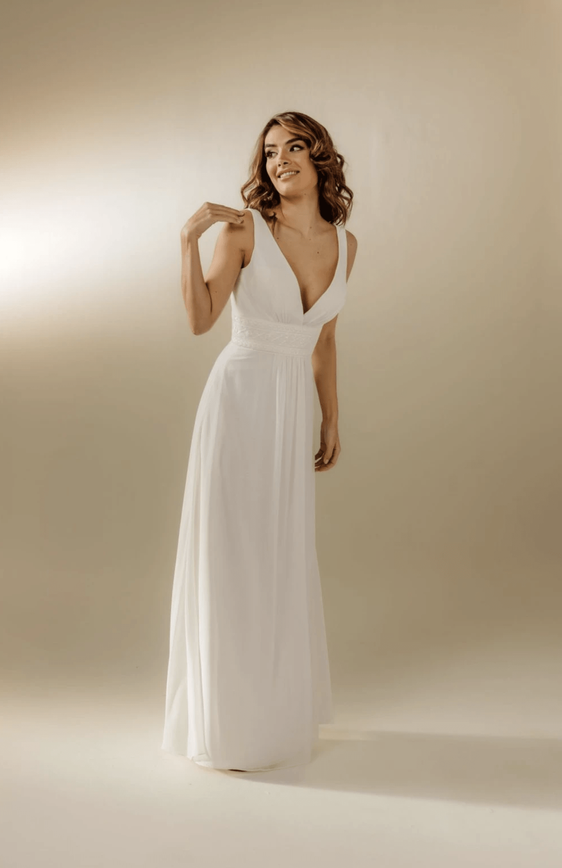 robe de mariage, Collection 2023, bretelles, décolleté, robe fluide, mariage gard 2023