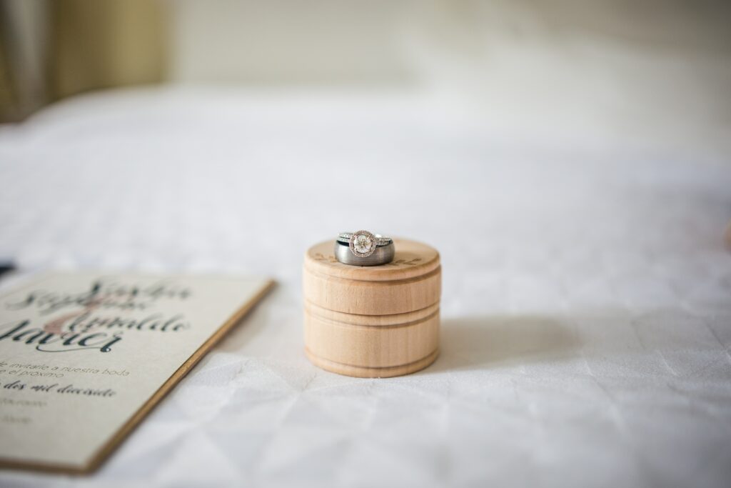 Alliances mariage en or blanc et diamants alliances or blanc, bague or blanc et diamants, bague mariage