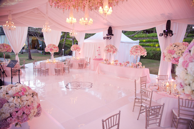 ambiance dans un mariage, couleur, salle mariage, lumière, sons, lieu de réception