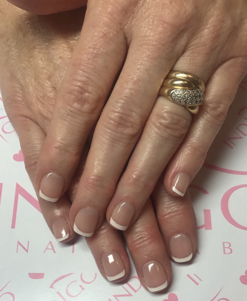 Onglerie, manucure mariage, motif ongles, french manucure, prothésiste Perpignan, manucure mariage