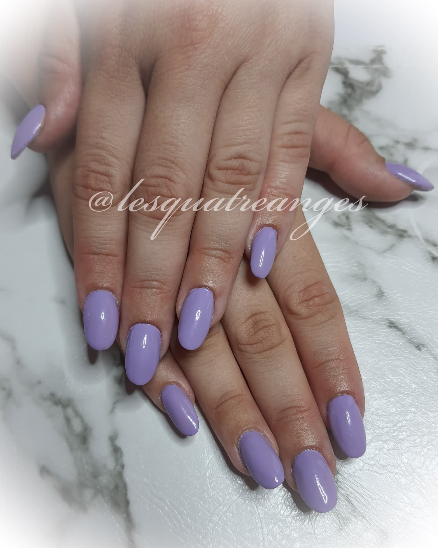 onglerie mariage, couleur violet, vernis violet, couleur Very Peri 2022, Les quatre Anges, Narbonne, prothésiste ongulaire