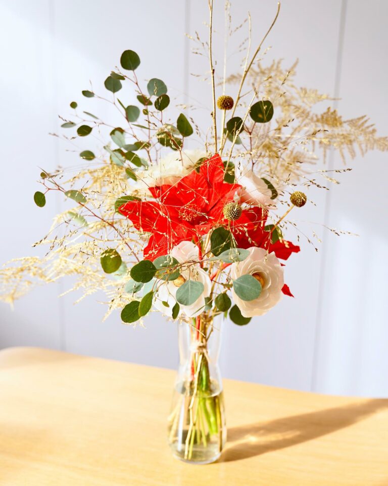 Bouquet de fleurs aere Maeko Design a Narbonne fleuriste mariage 768x960