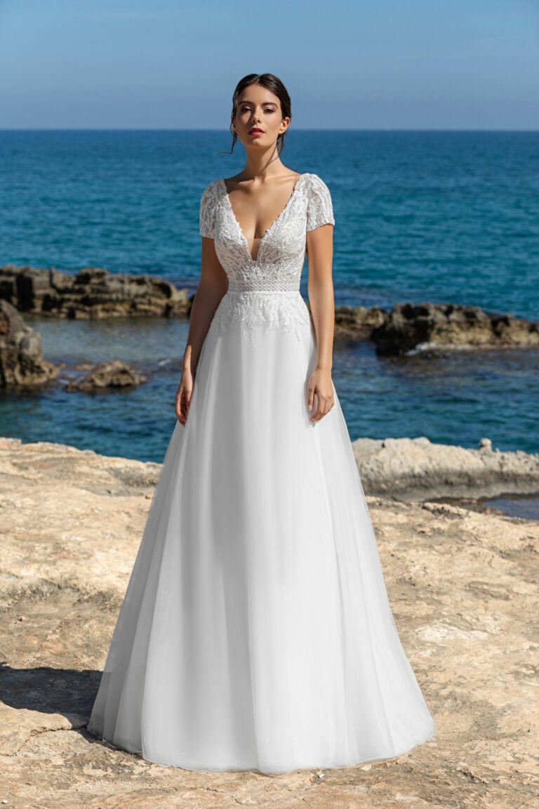 CALECHE robe de mariee JUST FOR YOU boutique de mariage STYLFRANCE a Poussan Montpellier Herault scaled 1 768x1152