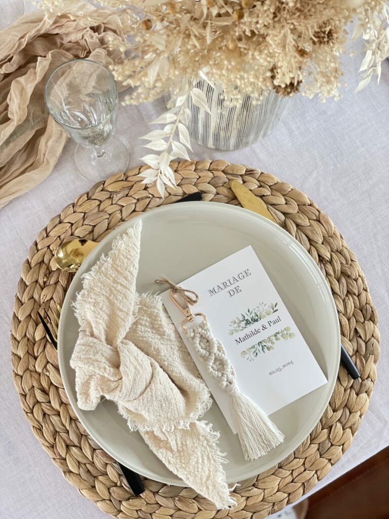 Cadeaux invites mariage fleurs Plaisir et Creation Limoux scaled 1 768x1024
