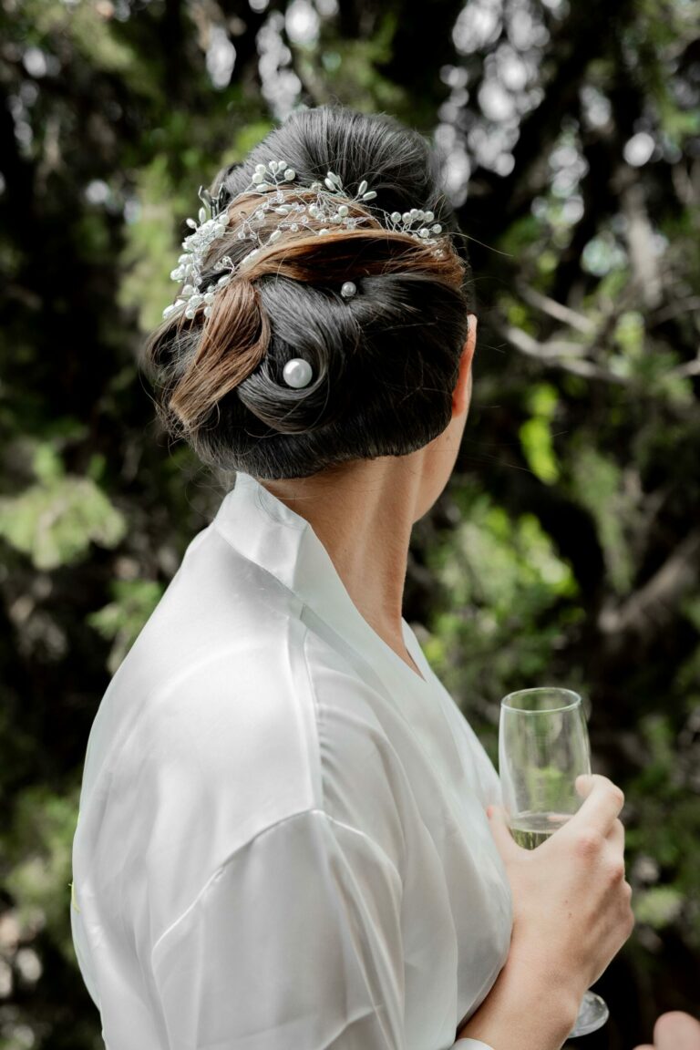 Chignon mariee realise par Camille Coste Coiffeur Createur Perpignan scaled 1 768x1152