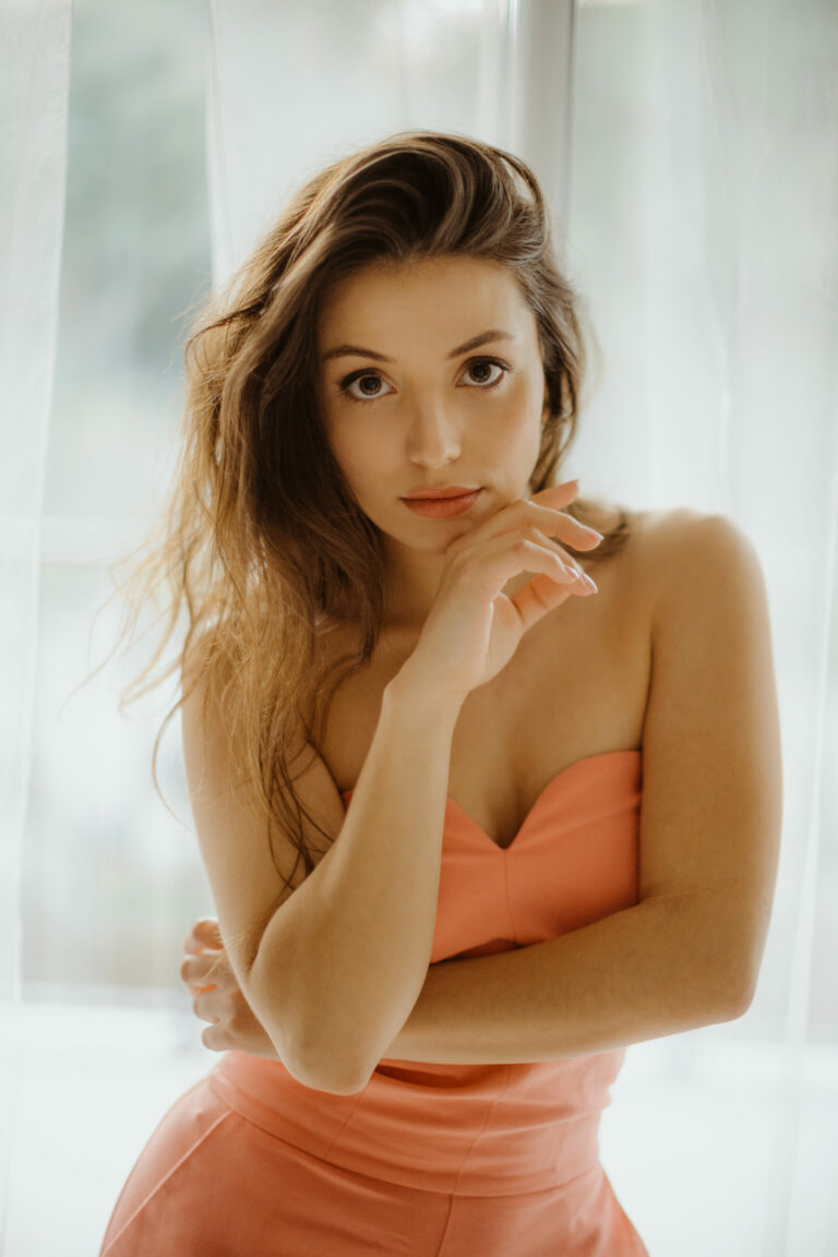 Claudia Maquilleuse professionnelle 6 scaled 1 768x1152