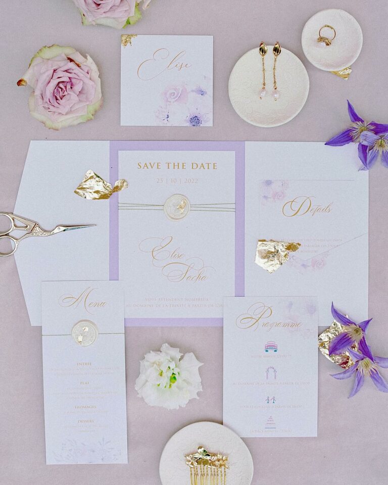 Flatlay papeterie mariage Les Faire part de Sophie 768x960