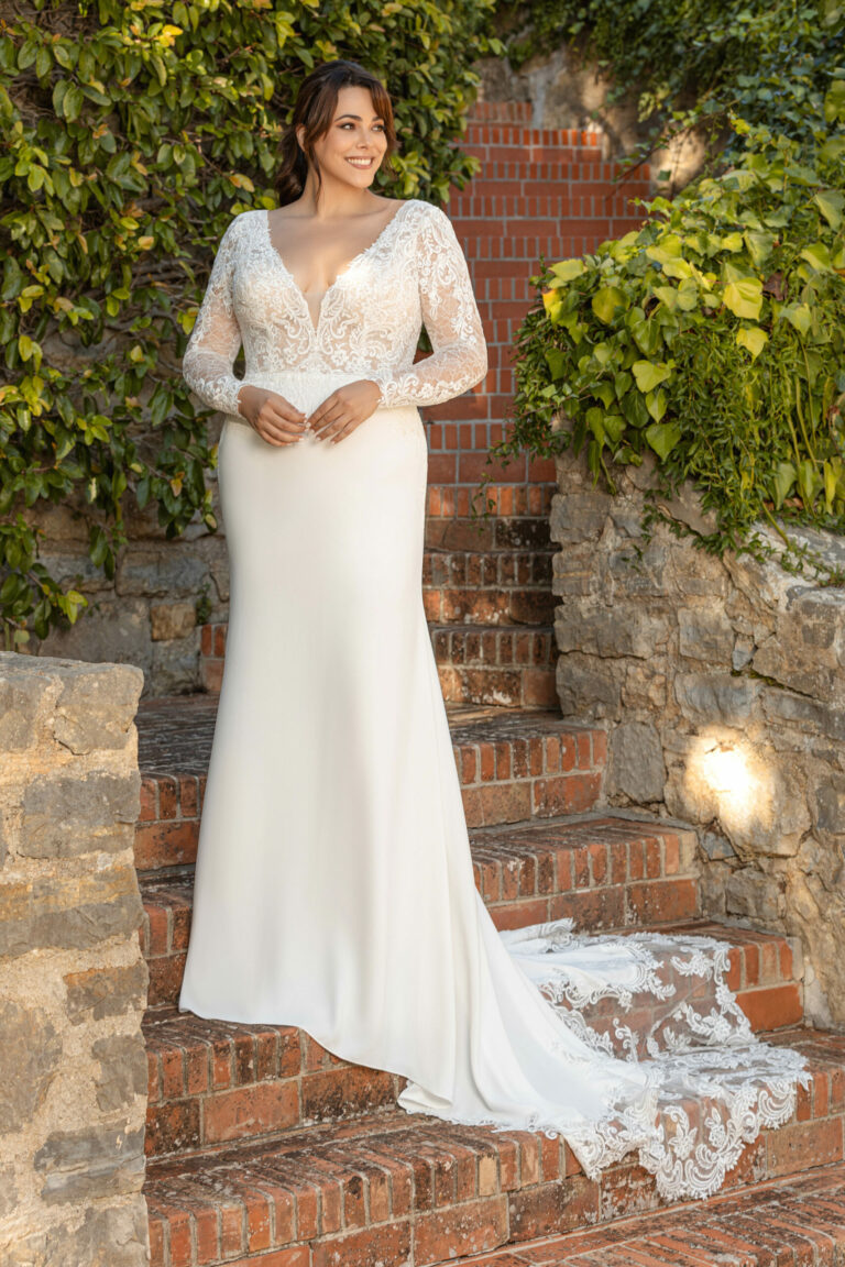 LAGON robe de mariee CURVY grande taille Boutique de robes de mariee STYLFRANCE Poussan Herault Montpellier Beziers scaled 1 768x1152
