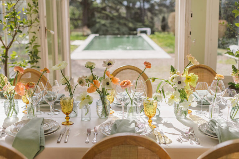 Table des maries location de vaisselle mariage Evenement Votre Carcassonne scaled 1 768x512