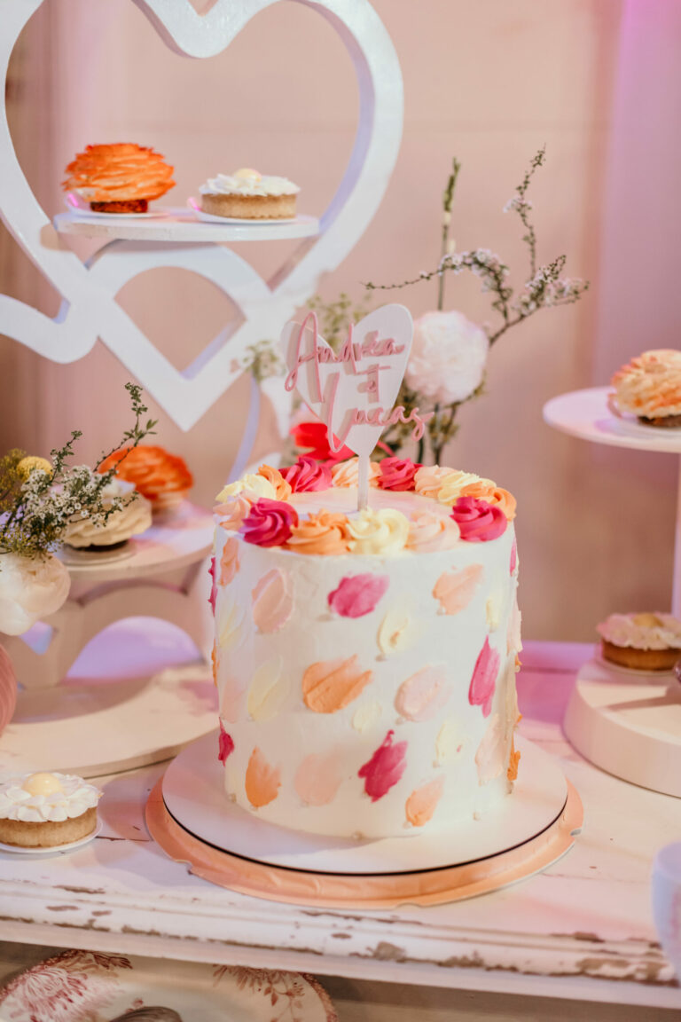 patisseries par Mary Patisse Perpignan Magazine Mariage Beaute scaled 1 768x1152